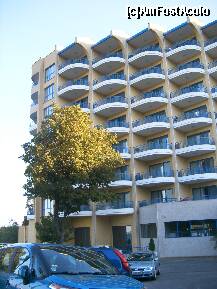 [P03] Hotel Grifid Arabella - partea dinspre mare. » foto by Dragoș_MD
 - 
<span class="allrVoted glyphicon glyphicon-heart hidden" id="av132498"></span>
<a class="m-l-10 hidden" id="sv132498" onclick="voting_Foto_DelVot(,132498,947)" role="button">șterge vot <span class="glyphicon glyphicon-remove"></span></a>
<a id="v9132498" class=" c-red"  onclick="voting_Foto_SetVot(132498)" role="button"><span class="glyphicon glyphicon-heart-empty"></span> <b>LIKE</b> = Votează poza</a> <img class="hidden"  id="f132498W9" src="/imagini/loader.gif" border="0" /><span class="AjErrMes hidden" id="e132498ErM"></span>
