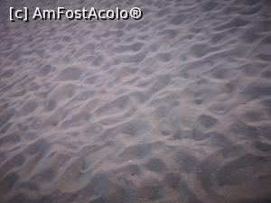 [P04] Mucuri de rigari si capace de bere in nisip » foto by ionel123
 - 
<span class="allrVoted glyphicon glyphicon-heart hidden" id="av1244681"></span>
<a class="m-l-10 hidden" id="sv1244681" onclick="voting_Foto_DelVot(,1244681,947)" role="button">șterge vot <span class="glyphicon glyphicon-remove"></span></a>
<a id="v91244681" class=" c-red"  onclick="voting_Foto_SetVot(1244681)" role="button"><span class="glyphicon glyphicon-heart-empty"></span> <b>LIKE</b> = Votează poza</a> <img class="hidden"  id="f1244681W9" src="/imagini/loader.gif" border="0" /><span class="AjErrMes hidden" id="e1244681ErM"></span>