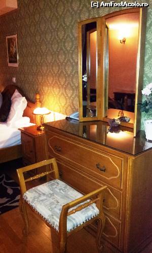 [P08] Hotel Korona Sighisoara » foto by mirmicu
 - 
<span class="allrVoted glyphicon glyphicon-heart hidden" id="av616907"></span>
<a class="m-l-10 hidden" id="sv616907" onclick="voting_Foto_DelVot(,616907,953)" role="button">șterge vot <span class="glyphicon glyphicon-remove"></span></a>
<a id="v9616907" class=" c-red"  onclick="voting_Foto_SetVot(616907)" role="button"><span class="glyphicon glyphicon-heart-empty"></span> <b>LIKE</b> = Votează poza</a> <img class="hidden"  id="f616907W9" src="/imagini/loader.gif" border="0" /><span class="AjErrMes hidden" id="e616907ErM"></span>
