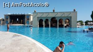 [P31] Barul de la piscină şi amfiteatrul » foto by sebigeanina
 - 
<span class="allrVoted glyphicon glyphicon-heart hidden" id="av769542"></span>
<a class="m-l-10 hidden" id="sv769542" onclick="voting_Foto_DelVot(,769542,96)" role="button">șterge vot <span class="glyphicon glyphicon-remove"></span></a>
<a id="v9769542" class=" c-red"  onclick="voting_Foto_SetVot(769542)" role="button"><span class="glyphicon glyphicon-heart-empty"></span> <b>LIKE</b> = Votează poza</a> <img class="hidden"  id="f769542W9" src="/imagini/loader.gif" border="0" /><span class="AjErrMes hidden" id="e769542ErM"></span>