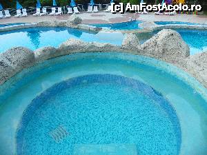 [P04] celalalt jacuzzi, trebuie doar vorbit sa-l porneasca salvamarul de la piscina » foto by sniga
 - 
<span class="allrVoted glyphicon glyphicon-heart hidden" id="av635882"></span>
<a class="m-l-10 hidden" id="sv635882" onclick="voting_Foto_DelVot(,635882,976)" role="button">șterge vot <span class="glyphicon glyphicon-remove"></span></a>
<a id="v9635882" class=" c-red"  onclick="voting_Foto_SetVot(635882)" role="button"><span class="glyphicon glyphicon-heart-empty"></span> <b>LIKE</b> = Votează poza</a> <img class="hidden"  id="f635882W9" src="/imagini/loader.gif" border="0" /><span class="AjErrMes hidden" id="e635882ErM"></span>