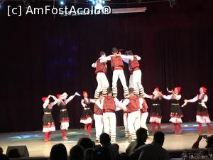 [P59] Dansuri populare tradiționale, la Cazino Albena » foto by krisstinna
 - 
<span class="allrVoted glyphicon glyphicon-heart hidden" id="av958491"></span>
<a class="m-l-10 hidden" id="sv958491" onclick="voting_Foto_DelVot(,958491,976)" role="button">șterge vot <span class="glyphicon glyphicon-remove"></span></a>
<a id="v9958491" class=" c-red"  onclick="voting_Foto_SetVot(958491)" role="button"><span class="glyphicon glyphicon-heart-empty"></span> <b>LIKE</b> = Votează poza</a> <img class="hidden"  id="f958491W9" src="/imagini/loader.gif" border="0" /><span class="AjErrMes hidden" id="e958491ErM"></span>