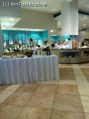[P02] Restaurant » foto by Alina Gina
 - 
<span class="allrVoted glyphicon glyphicon-heart hidden" id="av869525"></span>
<a class="m-l-10 hidden" id="sv869525" onclick="voting_Foto_DelVot(,869525,976)" role="button">șterge vot <span class="glyphicon glyphicon-remove"></span></a>
<a id="v9869525" class=" c-red"  onclick="voting_Foto_SetVot(869525)" role="button"><span class="glyphicon glyphicon-heart-empty"></span> <b>LIKE</b> = Votează poza</a> <img class="hidden"  id="f869525W9" src="/imagini/loader.gif" border="0" /><span class="AjErrMes hidden" id="e869525ErM"></span>
