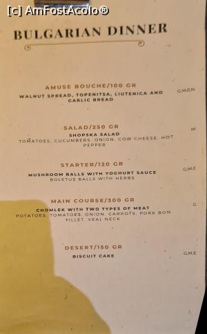 [P15] Meniul de la a la carte Bulgarian

Nu poti sa alegi foarte multe pentru ca e un singur fel la fiecare

Zici ca Meniul zilei -jenant » foto by crdkrp
 - 
<span class="allrVoted glyphicon glyphicon-heart hidden" id="av1320132"></span>
<a class="m-l-10 hidden" id="sv1320132" onclick="voting_Foto_DelVot(,1320132,1003)" role="button">șterge vot <span class="glyphicon glyphicon-remove"></span></a>
<a id="v91320132" class=" c-red"  onclick="voting_Foto_SetVot(1320132)" role="button"><span class="glyphicon glyphicon-heart-empty"></span> <b>LIKE</b> = Votează poza</a> <img class="hidden"  id="f1320132W9" src="/imagini/loader.gif" border="0" /><span class="AjErrMes hidden" id="e1320132ErM"></span>