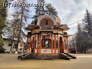 [P35] Foișor în parcul central » foto by crismis
 - 
<span class="allrVoted glyphicon glyphicon-heart hidden" id="av1357197"></span>
<a class="m-l-10 hidden" id="sv1357197" onclick="voting_Foto_DelVot(,1357197,1041)" role="button">șterge vot <span class="glyphicon glyphicon-remove"></span></a>
<a id="v91357197" class=" c-red"  onclick="voting_Foto_SetVot(1357197)" role="button"><span class="glyphicon glyphicon-heart-empty"></span> <b>LIKE</b> = Votează poza</a> <img class="hidden"  id="f1357197W9" src="/imagini/loader.gif" border="0" /><span class="AjErrMes hidden" id="e1357197ErM"></span>