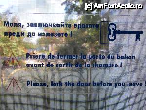 [P07] 'Va rugam, Inchideti usa balconului inainte de a parasi camera! 'Normal, daca era la parter, dar am mai riscat uneori.  » foto by bica adriana
 - 
<span class="allrVoted glyphicon glyphicon-heart hidden" id="av470592"></span>
<a class="m-l-10 hidden" id="sv470592" onclick="voting_Foto_DelVot(,470592,1042)" role="button">șterge vot <span class="glyphicon glyphicon-remove"></span></a>
<a id="v9470592" class=" c-red"  onclick="voting_Foto_SetVot(470592)" role="button"><span class="glyphicon glyphicon-heart-empty"></span> <b>LIKE</b> = Votează poza</a> <img class="hidden"  id="f470592W9" src="/imagini/loader.gif" border="0" /><span class="AjErrMes hidden" id="e470592ErM"></span>