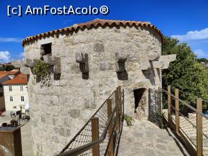 [P31] Castelul Frankopan; turnul venețian » foto by crismis
 - 
<span class="allrVoted glyphicon glyphicon-heart hidden" id="av1337295"></span>
<a class="m-l-10 hidden" id="sv1337295" onclick="voting_Foto_DelVot(,1337295,1056)" role="button">șterge vot <span class="glyphicon glyphicon-remove"></span></a>
<a id="v91337295" class=" c-red"  onclick="voting_Foto_SetVot(1337295)" role="button"><span class="glyphicon glyphicon-heart-empty"></span> <b>LIKE</b> = Votează poza</a> <img class="hidden"  id="f1337295W9" src="/imagini/loader.gif" border="0" /><span class="AjErrMes hidden" id="e1337295ErM"></span>