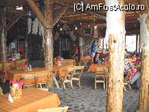 [P19] Restaurantul taranesc - imagine parter » foto by mirelutza
 - 
<span class="allrVoted glyphicon glyphicon-heart hidden" id="av46595"></span>
<a class="m-l-10 hidden" id="sv46595" onclick="voting_Foto_DelVot(,46595,1079)" role="button">șterge vot <span class="glyphicon glyphicon-remove"></span></a>
<a id="v946595" class=" c-red"  onclick="voting_Foto_SetVot(46595)" role="button"><span class="glyphicon glyphicon-heart-empty"></span> <b>LIKE</b> = Votează poza</a> <img class="hidden"  id="f46595W9" src="/imagini/loader.gif" border="0" /><span class="AjErrMes hidden" id="e46595ErM"></span>