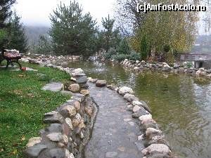 [P30] Lac cu pesti - langa parcul istoric » foto by bullterier
 - 
<span class="allrVoted glyphicon glyphicon-heart hidden" id="av572009"></span>
<a class="m-l-10 hidden" id="sv572009" onclick="voting_Foto_DelVot(,572009,1079)" role="button">șterge vot <span class="glyphicon glyphicon-remove"></span></a>
<a id="v9572009" class=" c-red"  onclick="voting_Foto_SetVot(572009)" role="button"><span class="glyphicon glyphicon-heart-empty"></span> <b>LIKE</b> = Votează poza</a> <img class="hidden"  id="f572009W9" src="/imagini/loader.gif" border="0" /><span class="AjErrMes hidden" id="e572009ErM"></span>