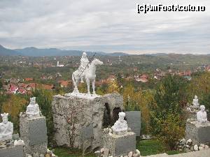 [P32] Parc istoric - Vlad Tepes pe cal » foto by bullterier
 - 
<span class="allrVoted glyphicon glyphicon-heart hidden" id="av572011"></span>
<a class="m-l-10 hidden" id="sv572011" onclick="voting_Foto_DelVot(,572011,1079)" role="button">șterge vot <span class="glyphicon glyphicon-remove"></span></a>
<a id="v9572011" class=" c-red"  onclick="voting_Foto_SetVot(572011)" role="button"><span class="glyphicon glyphicon-heart-empty"></span> <b>LIKE</b> = Votează poza</a> <img class="hidden"  id="f572011W9" src="/imagini/loader.gif" border="0" /><span class="AjErrMes hidden" id="e572011ErM"></span>
