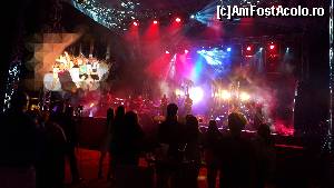 [P16] cateva tiruri au intrat pe teritoriul hotel; ului si au adus o scena in vederea sustinerii concertului » foto by axel114
 - 
<span class="allrVoted glyphicon glyphicon-heart hidden" id="av663676"></span>
<a class="m-l-10 hidden" id="sv663676" onclick="voting_Foto_DelVot(,663676,1096)" role="button">șterge vot <span class="glyphicon glyphicon-remove"></span></a>
<a id="v9663676" class=" c-red"  onclick="voting_Foto_SetVot(663676)" role="button"><span class="glyphicon glyphicon-heart-empty"></span> <b>LIKE</b> = Votează poza</a> <img class="hidden"  id="f663676W9" src="/imagini/loader.gif" border="0" /><span class="AjErrMes hidden" id="e663676ErM"></span>