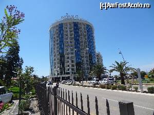 [P04] luxosul hotel Tre Canne (cea mai înaltă construcţie de pe litoral!)  » foto by Marian Preda
 - 
<span class="allrVoted glyphicon glyphicon-heart hidden" id="av585559"></span>
<a class="m-l-10 hidden" id="sv585559" onclick="voting_Foto_DelVot(,585559,1103)" role="button">șterge vot <span class="glyphicon glyphicon-remove"></span></a>
<a id="v9585559" class=" c-red"  onclick="voting_Foto_SetVot(585559)" role="button"><span class="glyphicon glyphicon-heart-empty"></span> <b>LIKE</b> = Votează poza</a> <img class="hidden"  id="f585559W9" src="/imagini/loader.gif" border="0" /><span class="AjErrMes hidden" id="e585559ErM"></span>