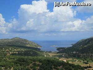 [P04] Vedere spre golful unde este plaja Atheras » foto by elena_iasi
 - 
<span class="allrVoted glyphicon glyphicon-heart hidden" id="av448868"></span>
<a class="m-l-10 hidden" id="sv448868" onclick="voting_Foto_DelVot(,448868,1121)" role="button">șterge vot <span class="glyphicon glyphicon-remove"></span></a>
<a id="v9448868" class=" c-red"  onclick="voting_Foto_SetVot(448868)" role="button"><span class="glyphicon glyphicon-heart-empty"></span> <b>LIKE</b> = Votează poza</a> <img class="hidden"  id="f448868W9" src="/imagini/loader.gif" border="0" /><span class="AjErrMes hidden" id="e448868ErM"></span>