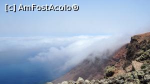 [P18] Mirador del Río, nori care coboară brusc de pe vârful dealului spre ocean » foto by DanCld
 - 
<span class="allrVoted glyphicon glyphicon-heart hidden" id="av1105805"></span>
<a class="m-l-10 hidden" id="sv1105805" onclick="voting_Foto_DelVot(,1105805,1154)" role="button">șterge vot <span class="glyphicon glyphicon-remove"></span></a>
<a id="v91105805" class=" c-red"  onclick="voting_Foto_SetVot(1105805)" role="button"><span class="glyphicon glyphicon-heart-empty"></span> <b>LIKE</b> = Votează poza</a> <img class="hidden"  id="f1105805W9" src="/imagini/loader.gif" border="0" /><span class="AjErrMes hidden" id="e1105805ErM"></span>