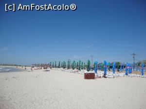 [P17] Plaja din zona golfulețului din partea dreaptă. Acest golfuleț marin este ceva mai mare decât celălalt. » foto by Floryn81
 - 
<span class="allrVoted glyphicon glyphicon-heart hidden" id="av863168"></span>
<a class="m-l-10 hidden" id="sv863168" onclick="voting_Foto_DelVot(,863168,1172)" role="button">șterge vot <span class="glyphicon glyphicon-remove"></span></a>
<a id="v9863168" class=" c-red"  onclick="voting_Foto_SetVot(863168)" role="button"><span class="glyphicon glyphicon-heart-empty"></span> <b>LIKE</b> = Votează poza</a> <img class="hidden"  id="f863168W9" src="/imagini/loader.gif" border="0" /><span class="AjErrMes hidden" id="e863168ErM"></span>