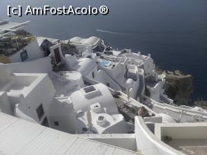 P14 [JUN-2016] Oia, cateva apartamente si piscine