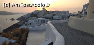 [P20] Un fragment de apus de soare la intrarea în Oia » foto by irinad
 - 
<span class="allrVoted glyphicon glyphicon-heart hidden" id="av1213803"></span>
<a class="m-l-10 hidden" id="sv1213803" onclick="voting_Foto_DelVot(,1213803,1177)" role="button">șterge vot <span class="glyphicon glyphicon-remove"></span></a>
<a id="v91213803" class=" c-red"  onclick="voting_Foto_SetVot(1213803)" role="button"><span class="glyphicon glyphicon-heart-empty"></span> <b>LIKE</b> = Votează poza</a> <img class="hidden"  id="f1213803W9" src="/imagini/loader.gif" border="0" /><span class="AjErrMes hidden" id="e1213803ErM"></span>