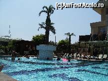 [P10] Piscina hotelului » foto by yuly68*
 - 
<span class="allrVoted glyphicon glyphicon-heart hidden" id="av386128"></span>
<a class="m-l-10 hidden" id="sv386128" onclick="voting_Foto_DelVot(,386128,1187)" role="button">șterge vot <span class="glyphicon glyphicon-remove"></span></a>
<a id="v9386128" class=" c-red"  onclick="voting_Foto_SetVot(386128)" role="button"><span class="glyphicon glyphicon-heart-empty"></span> <b>LIKE</b> = Votează poza</a> <img class="hidden"  id="f386128W9" src="/imagini/loader.gif" border="0" /><span class="AjErrMes hidden" id="e386128ErM"></span>