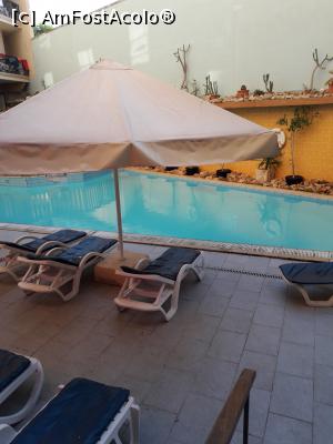 [P06] piscina... pe timp de seara.  » foto by Iulia_euxin
 - 
<span class="allrVoted glyphicon glyphicon-heart hidden" id="av937264"></span>
<a class="m-l-10 hidden" id="sv937264" onclick="voting_Foto_DelVot(,937264,1204)" role="button">șterge vot <span class="glyphicon glyphicon-remove"></span></a>
<a id="v9937264" class=" c-red"  onclick="voting_Foto_SetVot(937264)" role="button"><span class="glyphicon glyphicon-heart-empty"></span> <b>LIKE</b> = Votează poza</a> <img class="hidden"  id="f937264W9" src="/imagini/loader.gif" border="0" /><span class="AjErrMes hidden" id="e937264ErM"></span>