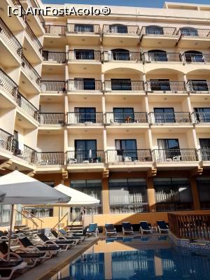 [P15] Bella Vista Hotel -fatade spre piscina cu umbrele si sezlonguri » foto by ile57b
 - 
<span class="allrVoted glyphicon glyphicon-heart hidden" id="av1359635"></span>
<a class="m-l-10 hidden" id="sv1359635" onclick="voting_Foto_DelVot(,1359635,1204)" role="button">șterge vot <span class="glyphicon glyphicon-remove"></span></a>
<a id="v91359635" class=" c-red"  onclick="voting_Foto_SetVot(1359635)" role="button"><span class="glyphicon glyphicon-heart-empty"></span> <b>LIKE</b> = Votează poza</a> <img class="hidden"  id="f1359635W9" src="/imagini/loader.gif" border="0" /><span class="AjErrMes hidden" id="e1359635ErM"></span>