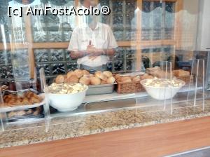 [P20] Bella Vista Hotel -restaurant -colt cu paine si produse de patiserie » foto by ile57b
 - 
<span class="allrVoted glyphicon glyphicon-heart hidden" id="av1359640"></span>
<a class="m-l-10 hidden" id="sv1359640" onclick="voting_Foto_DelVot(,1359640,1204)" role="button">șterge vot <span class="glyphicon glyphicon-remove"></span></a>
<a id="v91359640" class=" c-red"  onclick="voting_Foto_SetVot(1359640)" role="button"><span class="glyphicon glyphicon-heart-empty"></span> <b>LIKE</b> = Votează poza</a> <img class="hidden"  id="f1359640W9" src="/imagini/loader.gif" border="0" /><span class="AjErrMes hidden" id="e1359640ErM"></span>