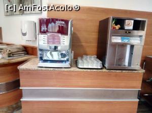 [P22] Bella Vista Hotel -restaurant -aparate preparare ceai si cafea » foto by ile57b
 - 
<span class="allrVoted glyphicon glyphicon-heart hidden" id="av1359642"></span>
<a class="m-l-10 hidden" id="sv1359642" onclick="voting_Foto_DelVot(,1359642,1204)" role="button">șterge vot <span class="glyphicon glyphicon-remove"></span></a>
<a id="v91359642" class=" c-red"  onclick="voting_Foto_SetVot(1359642)" role="button"><span class="glyphicon glyphicon-heart-empty"></span> <b>LIKE</b> = Votează poza</a> <img class="hidden"  id="f1359642W9" src="/imagini/loader.gif" border="0" /><span class="AjErrMes hidden" id="e1359642ErM"></span>