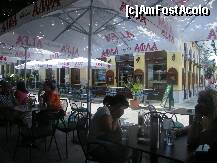 [P18] La masa in cartierul Plaka. Se vede pe o masa carafa de apa gratis din inox » foto by vioghi
 - 
<span class="allrVoted glyphicon glyphicon-heart hidden" id="av181680"></span>
<a class="m-l-10 hidden" id="sv181680" onclick="voting_Foto_DelVot(,181680,1227)" role="button">șterge vot <span class="glyphicon glyphicon-remove"></span></a>
<a id="v9181680" class=" c-red"  onclick="voting_Foto_SetVot(181680)" role="button"><span class="glyphicon glyphicon-heart-empty"></span> <b>LIKE</b> = Votează poza</a> <img class="hidden"  id="f181680W9" src="/imagini/loader.gif" border="0" /><span class="AjErrMes hidden" id="e181680ErM"></span>