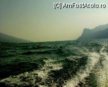 [P01] Lago di Garda - cu barca Black Spirit in viteza » foto by presario
 - 
<span class="allrVoted glyphicon glyphicon-heart hidden" id="av42303"></span>
<a class="m-l-10 hidden" id="sv42303" onclick="voting_Foto_DelVot(,42303,1228)" role="button">șterge vot <span class="glyphicon glyphicon-remove"></span></a>
<a id="v942303" class=" c-red"  onclick="voting_Foto_SetVot(42303)" role="button"><span class="glyphicon glyphicon-heart-empty"></span> <b>LIKE</b> = Votează poza</a> <img class="hidden"  id="f42303W9" src="/imagini/loader.gif" border="0" /><span class="AjErrMes hidden" id="e42303ErM"></span>