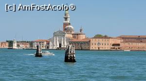 [P22] Priveliste catre Insula San Giorgio Maggiore » foto by vlado2
 - 
<span class="allrVoted glyphicon glyphicon-heart hidden" id="av1528882"></span>
<a class="m-l-10 hidden" id="sv1528882" onclick="voting_Foto_DelVot(,1528882,1229)" role="button">șterge vot <span class="glyphicon glyphicon-remove"></span></a>
<a id="v91528882" class=" c-red"  onclick="voting_Foto_SetVot(1528882)" role="button"><span class="glyphicon glyphicon-heart-empty"></span> <b>LIKE</b> = Votează poza</a> <img class="hidden"  id="f1528882W9" src="/imagini/loader.gif" border="0" /><span class="AjErrMes hidden" id="e1528882ErM"></span>
