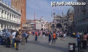 [P22] Piazza San Marco. Venetia, Italia.  » foto by traian.leuca †
 - 
<span class="allrVoted glyphicon glyphicon-heart hidden" id="av404861"></span>
<a class="m-l-10 hidden" id="sv404861" onclick="voting_Foto_DelVot(,404861,1229)" role="button">șterge vot <span class="glyphicon glyphicon-remove"></span></a>
<a id="v9404861" class=" c-red"  onclick="voting_Foto_SetVot(404861)" role="button"><span class="glyphicon glyphicon-heart-empty"></span> <b>LIKE</b> = Votează poza</a> <img class="hidden"  id="f404861W9" src="/imagini/loader.gif" border="0" /><span class="AjErrMes hidden" id="e404861ErM"></span>