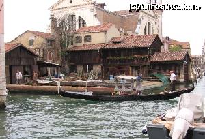 [P12] Venezia - Fabrica de gondole » foto by csaszar78
 - 
<span class="allrVoted glyphicon glyphicon-heart hidden" id="av370138"></span>
<a class="m-l-10 hidden" id="sv370138" onclick="voting_Foto_DelVot(,370138,1229)" role="button">șterge vot <span class="glyphicon glyphicon-remove"></span></a>
<a id="v9370138" class=" c-red"  onclick="voting_Foto_SetVot(370138)" role="button"><span class="glyphicon glyphicon-heart-empty"></span> <b>LIKE</b> = Votează poza</a> <img class="hidden"  id="f370138W9" src="/imagini/loader.gif" border="0" /><span class="AjErrMes hidden" id="e370138ErM"></span>