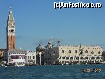 [P06] Italia - Venetia - Palazzo Ducale si Campanile » foto by Diaura*
 - 
<span class="allrVoted glyphicon glyphicon-heart hidden" id="av373600"></span>
<a class="m-l-10 hidden" id="sv373600" onclick="voting_Foto_DelVot(,373600,1229)" role="button">șterge vot <span class="glyphicon glyphicon-remove"></span></a>
<a id="v9373600" class=" c-red"  onclick="voting_Foto_SetVot(373600)" role="button"><span class="glyphicon glyphicon-heart-empty"></span> <b>LIKE</b> = Votează poza</a> <img class="hidden"  id="f373600W9" src="/imagini/loader.gif" border="0" /><span class="AjErrMes hidden" id="e373600ErM"></span>