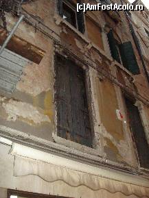 [P09] Italia - Venetia... si totusi cineva locuieste acolo...  » foto by Diaura*
 - 
<span class="allrVoted glyphicon glyphicon-heart hidden" id="av375097"></span>
<a class="m-l-10 hidden" id="sv375097" onclick="voting_Foto_DelVot(,375097,1229)" role="button">șterge vot <span class="glyphicon glyphicon-remove"></span></a>
<a id="v9375097" class=" c-red"  onclick="voting_Foto_SetVot(375097)" role="button"><span class="glyphicon glyphicon-heart-empty"></span> <b>LIKE</b> = Votează poza</a> <img class="hidden"  id="f375097W9" src="/imagini/loader.gif" border="0" /><span class="AjErrMes hidden" id="e375097ErM"></span>