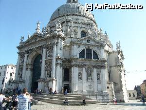 [P19] Biserica Santa Maria della Salute » foto by dianabzs
 - 
<span class="allrVoted glyphicon glyphicon-heart hidden" id="av422743"></span>
<a class="m-l-10 hidden" id="sv422743" onclick="voting_Foto_DelVot(,422743,1229)" role="button">șterge vot <span class="glyphicon glyphicon-remove"></span></a>
<a id="v9422743" class=" c-red"  onclick="voting_Foto_SetVot(422743)" role="button"><span class="glyphicon glyphicon-heart-empty"></span> <b>LIKE</b> = Votează poza</a> <img class="hidden"  id="f422743W9" src="/imagini/loader.gif" border="0" /><span class="AjErrMes hidden" id="e422743ErM"></span>