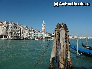 [P20] statie gondole pe Grand Canal » foto by dianabzs
 - 
<span class="allrVoted glyphicon glyphicon-heart hidden" id="av422744"></span>
<a class="m-l-10 hidden" id="sv422744" onclick="voting_Foto_DelVot(,422744,1229)" role="button">șterge vot <span class="glyphicon glyphicon-remove"></span></a>
<a id="v9422744" class=" c-red"  onclick="voting_Foto_SetVot(422744)" role="button"><span class="glyphicon glyphicon-heart-empty"></span> <b>LIKE</b> = Votează poza</a> <img class="hidden"  id="f422744W9" src="/imagini/loader.gif" border="0" /><span class="AjErrMes hidden" id="e422744ErM"></span>