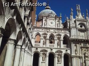 [P15] Biserica San Marco, văzută din curtea interioară a Palatului Ducal » foto by GIN2015*
 - 
<span class="allrVoted glyphicon glyphicon-heart hidden" id="av846757"></span>
<a class="m-l-10 hidden" id="sv846757" onclick="voting_Foto_DelVot(,846757,1229)" role="button">șterge vot <span class="glyphicon glyphicon-remove"></span></a>
<a id="v9846757" class=" c-red"  onclick="voting_Foto_SetVot(846757)" role="button"><span class="glyphicon glyphicon-heart-empty"></span> <b>LIKE</b> = Votează poza</a> <img class="hidden"  id="f846757W9" src="/imagini/loader.gif" border="0" /><span class="AjErrMes hidden" id="e846757ErM"></span>