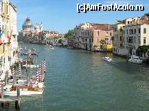 [P06] Grand Canale » foto by lala-cri
 - 
<span class="allrVoted glyphicon glyphicon-heart hidden" id="av87776"></span>
<a class="m-l-10 hidden" id="sv87776" onclick="voting_Foto_DelVot(,87776,1229)" role="button">șterge vot <span class="glyphicon glyphicon-remove"></span></a>
<a id="v987776" class=" c-red"  onclick="voting_Foto_SetVot(87776)" role="button"><span class="glyphicon glyphicon-heart-empty"></span> <b>LIKE</b> = Votează poza</a> <img class="hidden"  id="f87776W9" src="/imagini/loader.gif" border="0" /><span class="AjErrMes hidden" id="e87776ErM"></span>