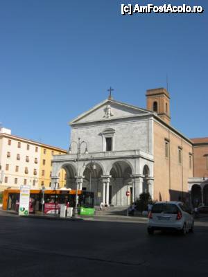 [P27] CATEDRALA SAN FRANCESCO-VEDERE NAVA CENTRALA » foto by ile57b
 - 
<span class="allrVoted glyphicon glyphicon-heart hidden" id="av453470"></span>
<a class="m-l-10 hidden" id="sv453470" onclick="voting_Foto_DelVot(,453470,1231)" role="button">șterge vot <span class="glyphicon glyphicon-remove"></span></a>
<a id="v9453470" class=" c-red"  onclick="voting_Foto_SetVot(453470)" role="button"><span class="glyphicon glyphicon-heart-empty"></span> <b>LIKE</b> = Votează poza</a> <img class="hidden"  id="f453470W9" src="/imagini/loader.gif" border="0" /><span class="AjErrMes hidden" id="e453470ErM"></span>