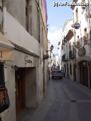 [P07] Una din străduțele din Tossa » foto by Alina Roxana
 - 
<span class="allrVoted glyphicon glyphicon-heart hidden" id="av440404"></span>
<a class="m-l-10 hidden" id="sv440404" onclick="voting_Foto_DelVot(,440404,1270)" role="button">șterge vot <span class="glyphicon glyphicon-remove"></span></a>
<a id="v9440404" class=" c-red"  onclick="voting_Foto_SetVot(440404)" role="button"><span class="glyphicon glyphicon-heart-empty"></span> <b>LIKE</b> = Votează poza</a> <img class="hidden"  id="f440404W9" src="/imagini/loader.gif" border="0" /><span class="AjErrMes hidden" id="e440404ErM"></span>