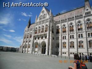 [P10] o parte laterala a Cladirii Parlamentului din Budapesta » foto by zlatna
 - 
<span class="allrVoted glyphicon glyphicon-heart hidden" id="av731142"></span>
<a class="m-l-10 hidden" id="sv731142" onclick="voting_Foto_DelVot(,731142,1275)" role="button">șterge vot <span class="glyphicon glyphicon-remove"></span></a>
<a id="v9731142" class=" c-red"  onclick="voting_Foto_SetVot(731142)" role="button"><span class="glyphicon glyphicon-heart-empty"></span> <b>LIKE</b> = Votează poza</a> <img class="hidden"  id="f731142W9" src="/imagini/loader.gif" border="0" /><span class="AjErrMes hidden" id="e731142ErM"></span>