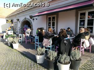 [P29] Cochetul și romanticul Szentendre » foto by crismis
 - 
<span class="allrVoted glyphicon glyphicon-heart hidden" id="av1043900"></span>
<a class="m-l-10 hidden" id="sv1043900" onclick="voting_Foto_DelVot(,1043900,1275)" role="button">șterge vot <span class="glyphicon glyphicon-remove"></span></a>
<a id="v91043900" class=" c-red"  onclick="voting_Foto_SetVot(1043900)" role="button"><span class="glyphicon glyphicon-heart-empty"></span> <b>LIKE</b> = Votează poza</a> <img class="hidden"  id="f1043900W9" src="/imagini/loader.gif" border="0" /><span class="AjErrMes hidden" id="e1043900ErM"></span>