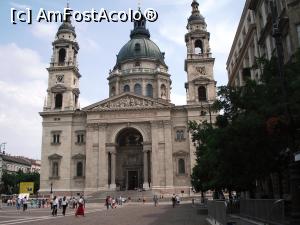 [P18] Grandioasa Basilică Sf. Ştefan.  » foto by Carmen Ion
 - 
<span class="allrVoted glyphicon glyphicon-heart hidden" id="av845657"></span>
<a class="m-l-10 hidden" id="sv845657" onclick="voting_Foto_DelVot(,845657,1275)" role="button">șterge vot <span class="glyphicon glyphicon-remove"></span></a>
<a id="v9845657" class=" c-red"  onclick="voting_Foto_SetVot(845657)" role="button"><span class="glyphicon glyphicon-heart-empty"></span> <b>LIKE</b> = Votează poza</a> <img class="hidden"  id="f845657W9" src="/imagini/loader.gif" border="0" /><span class="AjErrMes hidden" id="e845657ErM"></span>