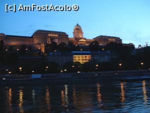 [P24] Palatul Regal seara, fotografiat de pe vas.  » foto by Carmen Ion
 - 
<span class="allrVoted glyphicon glyphicon-heart hidden" id="av845665"></span>
<a class="m-l-10 hidden" id="sv845665" onclick="voting_Foto_DelVot(,845665,1275)" role="button">șterge vot <span class="glyphicon glyphicon-remove"></span></a>
<a id="v9845665" class=" c-red"  onclick="voting_Foto_SetVot(845665)" role="button"><span class="glyphicon glyphicon-heart-empty"></span> <b>LIKE</b> = Votează poza</a> <img class="hidden"  id="f845665W9" src="/imagini/loader.gif" border="0" /><span class="AjErrMes hidden" id="e845665ErM"></span>