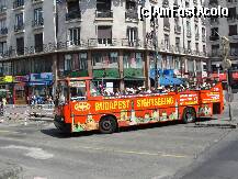 [P02] Modelul de Hop-on Hop-off decapotabil, in care turistii sunt toti dotati cu palariute albe » foto by dananecula*
 - 
<span class="allrVoted glyphicon glyphicon-heart hidden" id="av130051"></span>
<a class="m-l-10 hidden" id="sv130051" onclick="voting_Foto_DelVot(,130051,1275)" role="button">șterge vot <span class="glyphicon glyphicon-remove"></span></a>
<a id="v9130051" class=" c-red"  onclick="voting_Foto_SetVot(130051)" role="button"><span class="glyphicon glyphicon-heart-empty"></span> <b>LIKE</b> = Votează poza</a> <img class="hidden"  id="f130051W9" src="/imagini/loader.gif" border="0" /><span class="AjErrMes hidden" id="e130051ErM"></span>