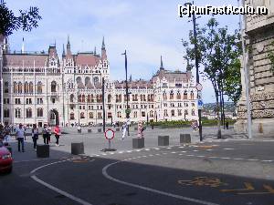 [P13] Tot cladirea Parlamentului, dar din alt loc vazuta » foto by liviu49
 - 
<span class="allrVoted glyphicon glyphicon-heart hidden" id="av617660"></span>
<a class="m-l-10 hidden" id="sv617660" onclick="voting_Foto_DelVot(,617660,1275)" role="button">șterge vot <span class="glyphicon glyphicon-remove"></span></a>
<a id="v9617660" class=" c-red"  onclick="voting_Foto_SetVot(617660)" role="button"><span class="glyphicon glyphicon-heart-empty"></span> <b>LIKE</b> = Votează poza</a> <img class="hidden"  id="f617660W9" src="/imagini/loader.gif" border="0" /><span class="AjErrMes hidden" id="e617660ErM"></span>