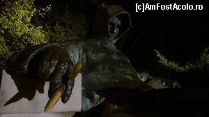[P31] Statuia lui Anonymus » foto by Camelia19
 - 
<span class="allrVoted glyphicon glyphicon-heart hidden" id="av568879"></span>
<a class="m-l-10 hidden" id="sv568879" onclick="voting_Foto_DelVot(,568879,1275)" role="button">șterge vot <span class="glyphicon glyphicon-remove"></span></a>
<a id="v9568879" class=" c-red"  onclick="voting_Foto_SetVot(568879)" role="button"><span class="glyphicon glyphicon-heart-empty"></span> <b>LIKE</b> = Votează poza</a> <img class="hidden"  id="f568879W9" src="/imagini/loader.gif" border="0" /><span class="AjErrMes hidden" id="e568879ErM"></span>