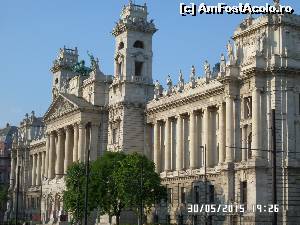 [P23] Clădire în spatele Parlamentului » foto by ungureanica
 - 
<span class="allrVoted glyphicon glyphicon-heart hidden" id="av624511"></span>
<a class="m-l-10 hidden" id="sv624511" onclick="voting_Foto_DelVot(,624511,1275)" role="button">șterge vot <span class="glyphicon glyphicon-remove"></span></a>
<a id="v9624511" class=" c-red"  onclick="voting_Foto_SetVot(624511)" role="button"><span class="glyphicon glyphicon-heart-empty"></span> <b>LIKE</b> = Votează poza</a> <img class="hidden"  id="f624511W9" src="/imagini/loader.gif" border="0" /><span class="AjErrMes hidden" id="e624511ErM"></span>