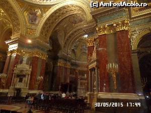 [P06] În basilică » foto by ungureanica
 - 
<span class="allrVoted glyphicon glyphicon-heart hidden" id="av624494"></span>
<a class="m-l-10 hidden" id="sv624494" onclick="voting_Foto_DelVot(,624494,1275)" role="button">șterge vot <span class="glyphicon glyphicon-remove"></span></a>
<a id="v9624494" class=" c-red"  onclick="voting_Foto_SetVot(624494)" role="button"><span class="glyphicon glyphicon-heart-empty"></span> <b>LIKE</b> = Votează poza</a> <img class="hidden"  id="f624494W9" src="/imagini/loader.gif" border="0" /><span class="AjErrMes hidden" id="e624494ErM"></span>