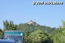 [P28] Pe drumul de munte, o ultimă privire spre cetatea Visegrad » foto by Costi
 - 
<span class="allrVoted glyphicon glyphicon-heart hidden" id="av28996"></span>
<a class="m-l-10 hidden" id="sv28996" onclick="voting_Foto_DelVot(,28996,1275)" role="button">șterge vot <span class="glyphicon glyphicon-remove"></span></a>
<a id="v928996" class=" c-red"  onclick="voting_Foto_SetVot(28996)" role="button"><span class="glyphicon glyphicon-heart-empty"></span> <b>LIKE</b> = Votează poza</a> <img class="hidden"  id="f28996W9" src="/imagini/loader.gif" border="0" /><span class="AjErrMes hidden" id="e28996ErM"></span>