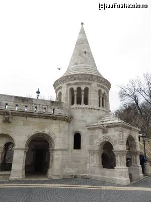 [P18] Unul din cele 7 turnuri ale Bastionului Pescarilor.  » foto by tata123 🔱
 - 
<span class="allrVoted glyphicon glyphicon-heart hidden" id="av602565"></span>
<a class="m-l-10 hidden" id="sv602565" onclick="voting_Foto_DelVot(,602565,1275)" role="button">șterge vot <span class="glyphicon glyphicon-remove"></span></a>
<a id="v9602565" class=" c-red"  onclick="voting_Foto_SetVot(602565)" role="button"><span class="glyphicon glyphicon-heart-empty"></span> <b>LIKE</b> = Votează poza</a> <img class="hidden"  id="f602565W9" src="/imagini/loader.gif" border="0" /><span class="AjErrMes hidden" id="e602565ErM"></span>